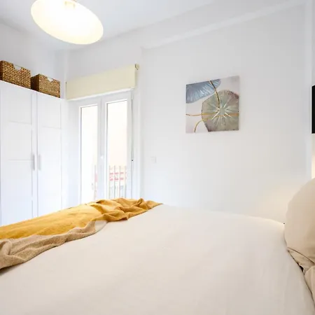 First Line, 1min To Sea, Center By 10tosea Apartment