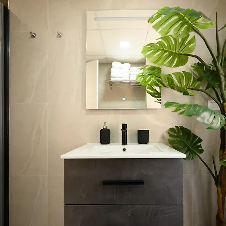 Apartment First Line, 1min To Sea, Center By 10tosea Fuengirola